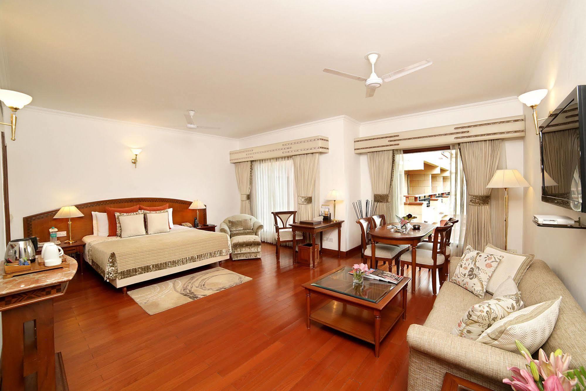 Jaypee Palace Hotel Agra  Exterior foto